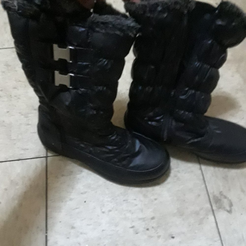 Totes Boots